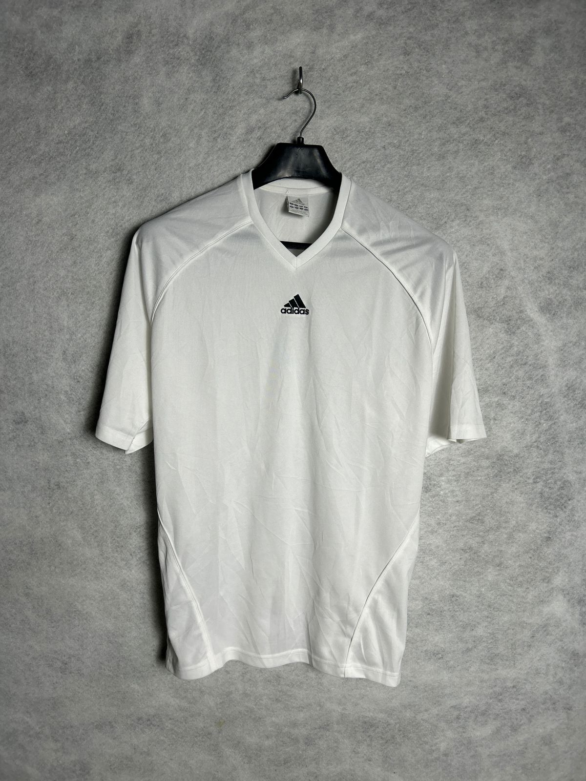 Adidas V Neck White - Medium