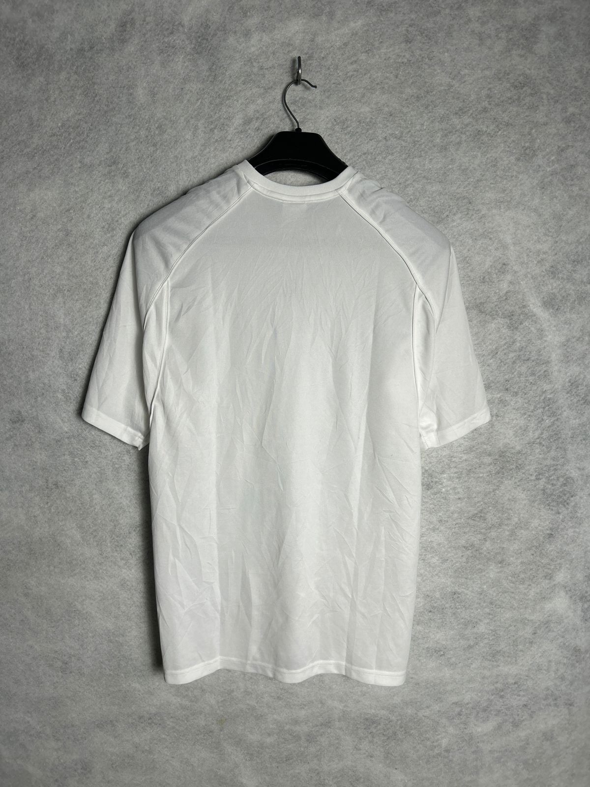 Adidas V Neck White - Medium