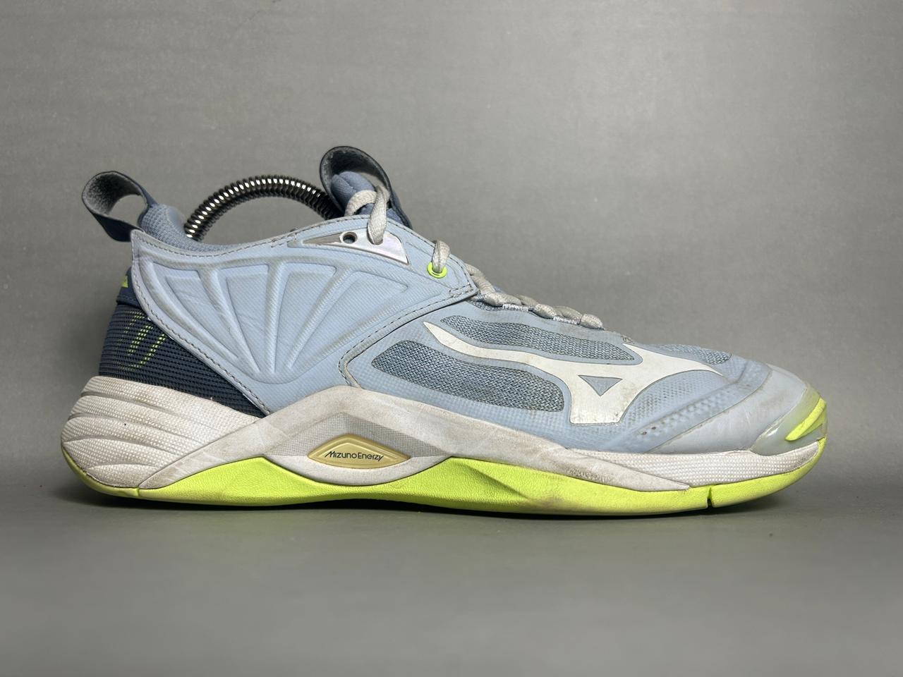 Mizuno Wave Momentum 2 - EURO 38.5