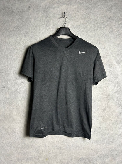 Nike Dri Fit V Neck - Small