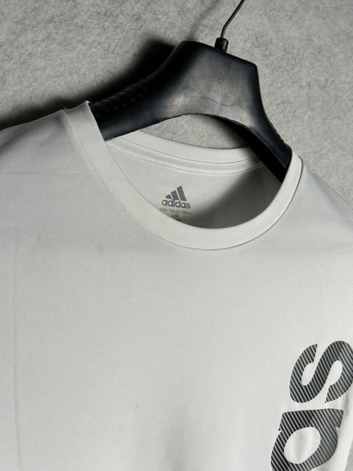 Adidas White Round Neck Fitted - Juniors Large