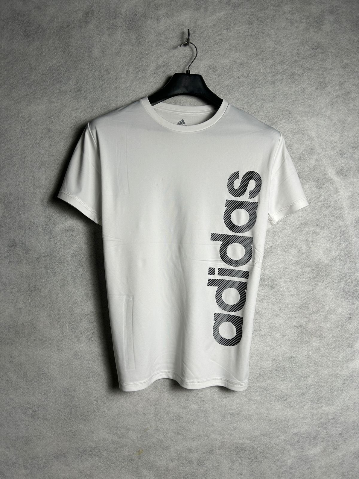 Adidas White Round Neck Fitted - Juniors Large
