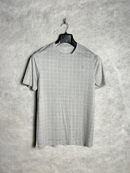 Old Navy Gray Check Go Dry Round Neck - Medium