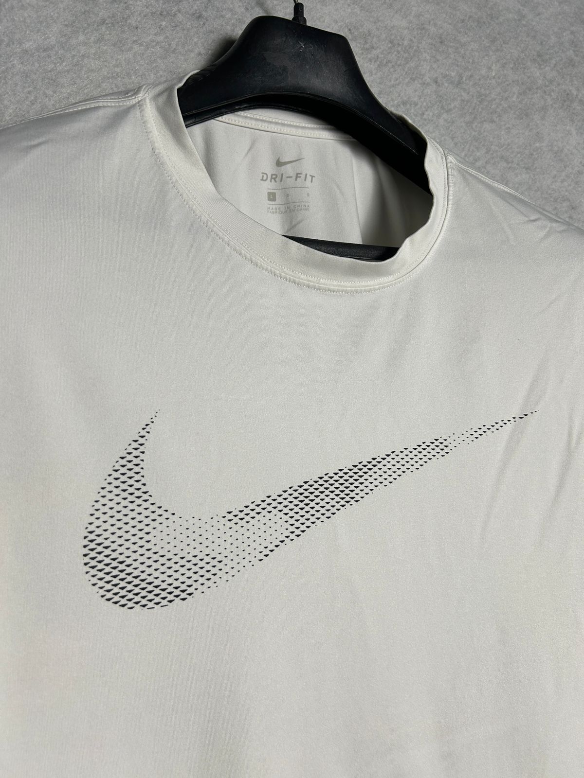 Nike White Dri Fit - Large