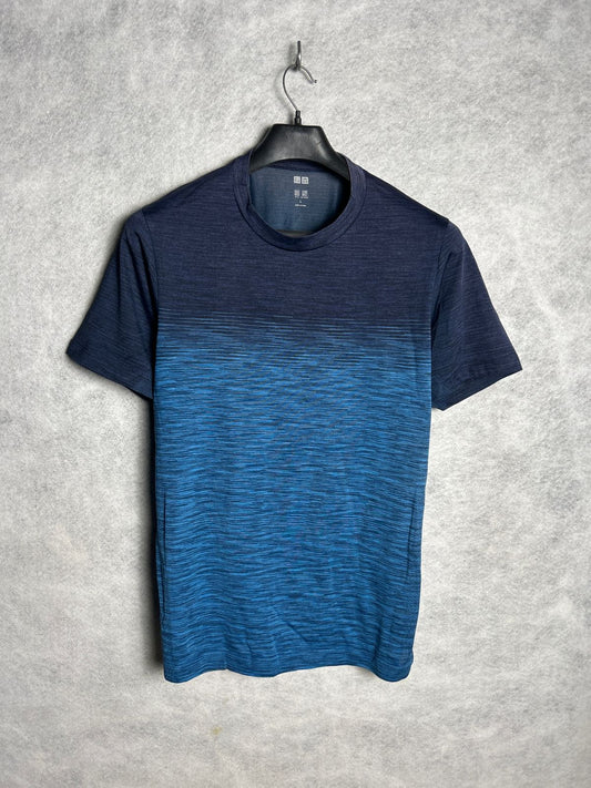 Uniqlo Blue Round Neck - Large