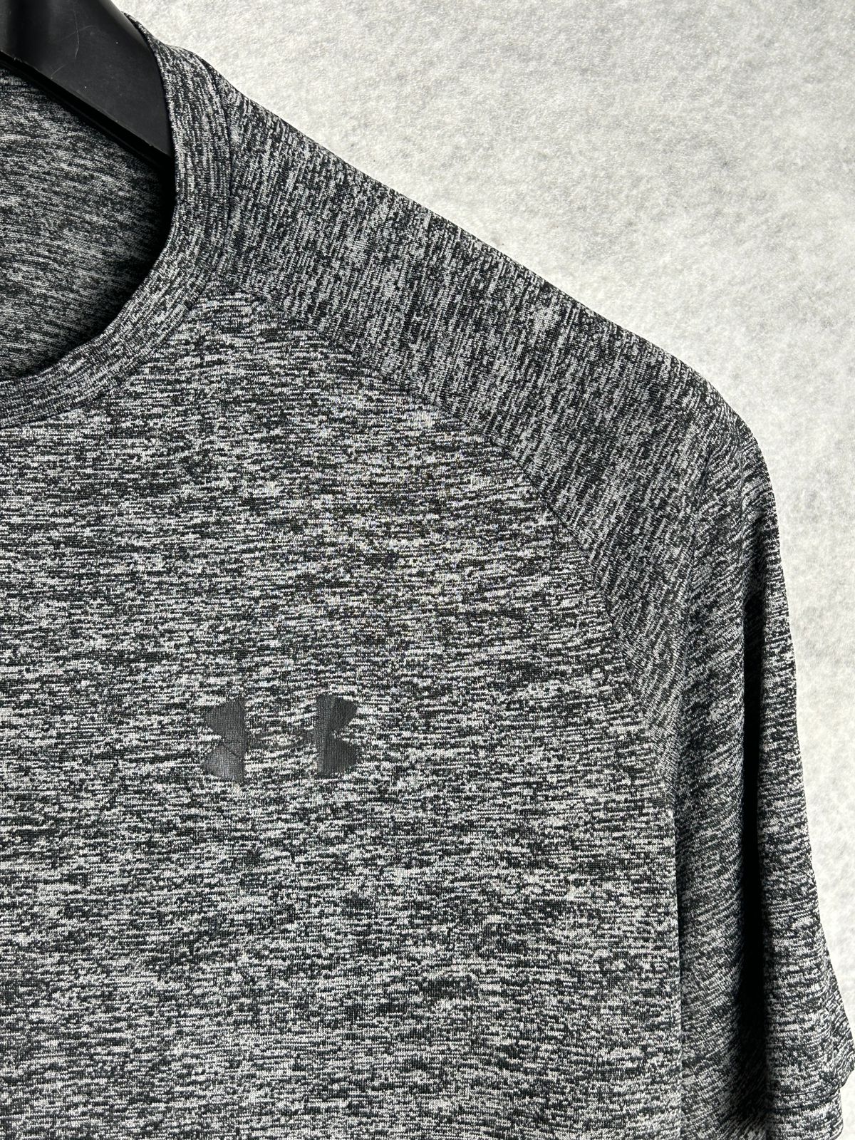 Under Armour Gray Round Tee - Large