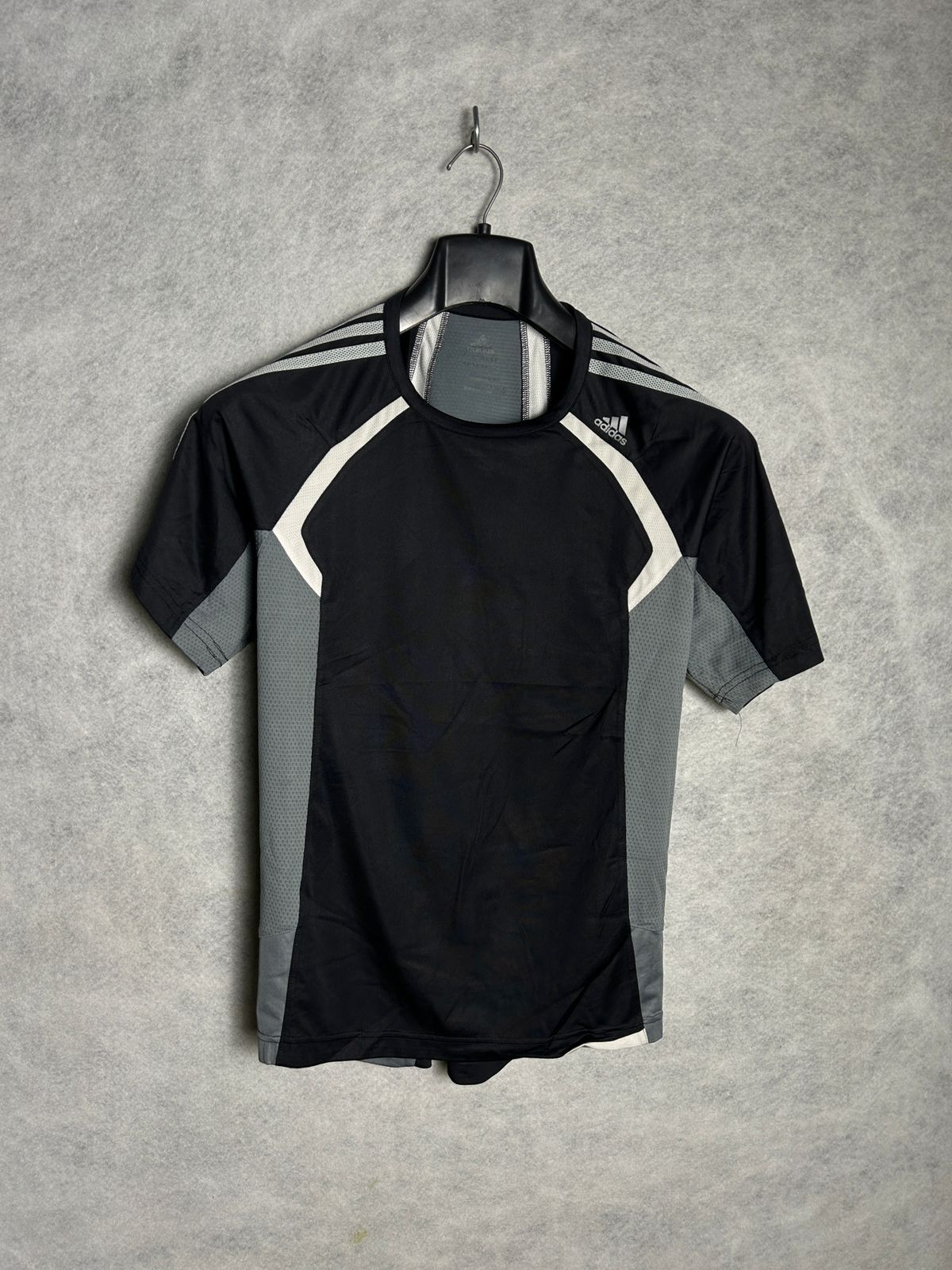 Adidas Black & Gray Round Neck - Small