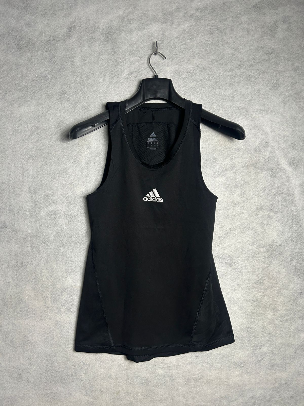 Adidas Techfit Clima Cool Sando - Medium