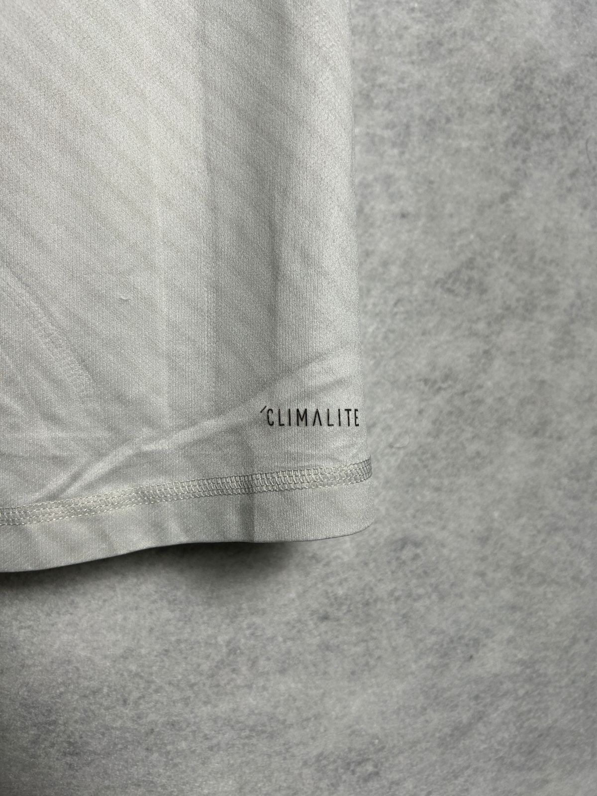 Adidas Clima Lite FreeLift Round Tee - Medium