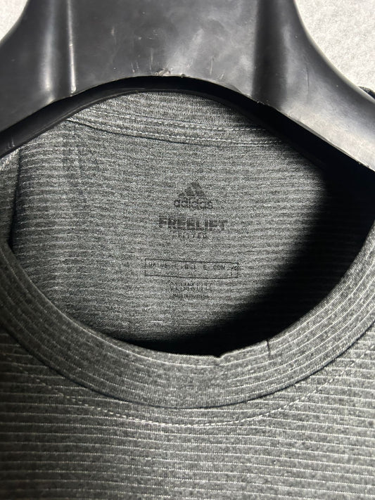 Adidas Free Lift Round Tee - Small