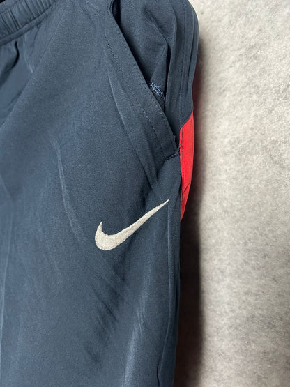 Nike Dri Fit Black & Red Short - XL