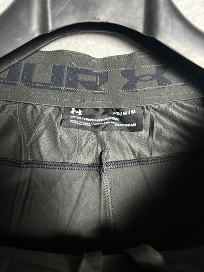 Under Armour Fitted Black Short - Medium