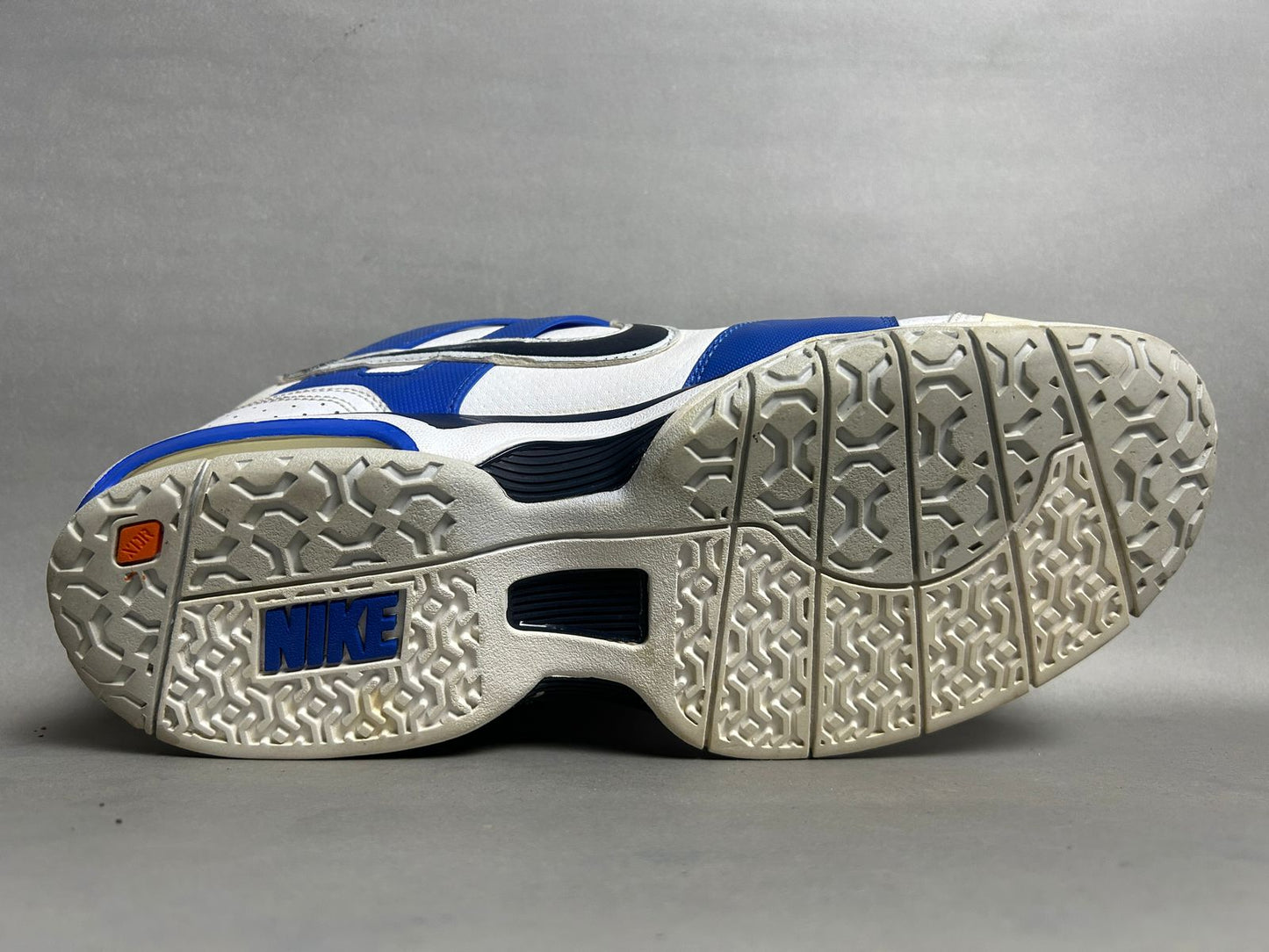 Nike Air Max Gobal Court 10s -  Euro 42