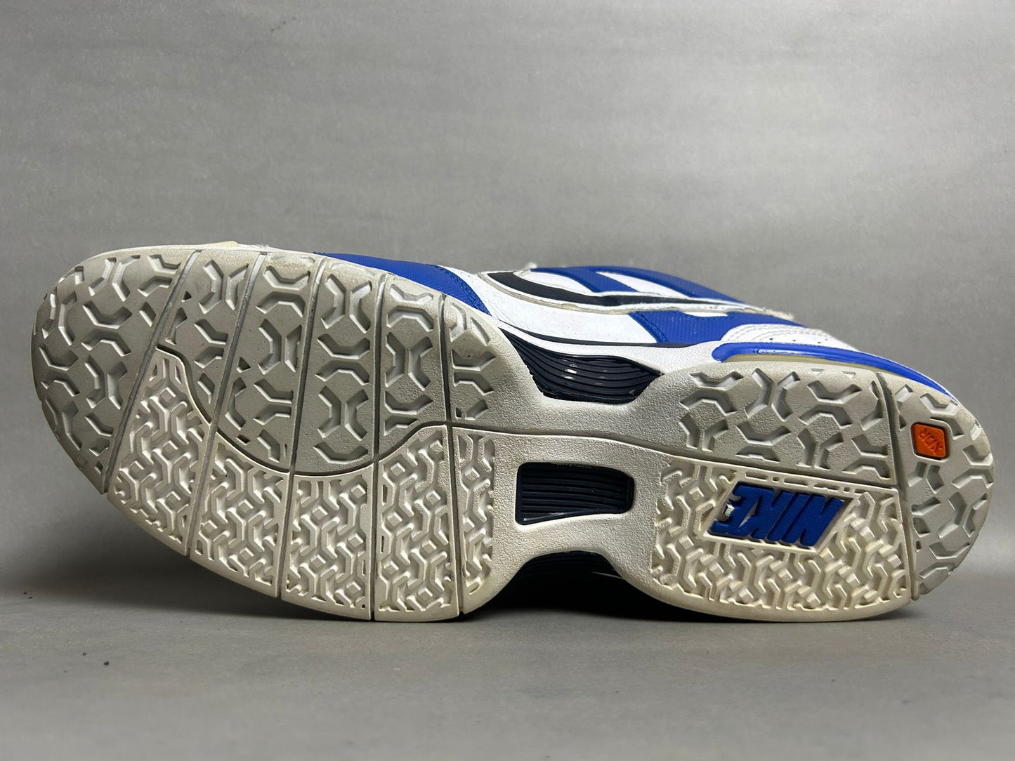 Nike Air Max Gobal Court 10s -  Euro 42