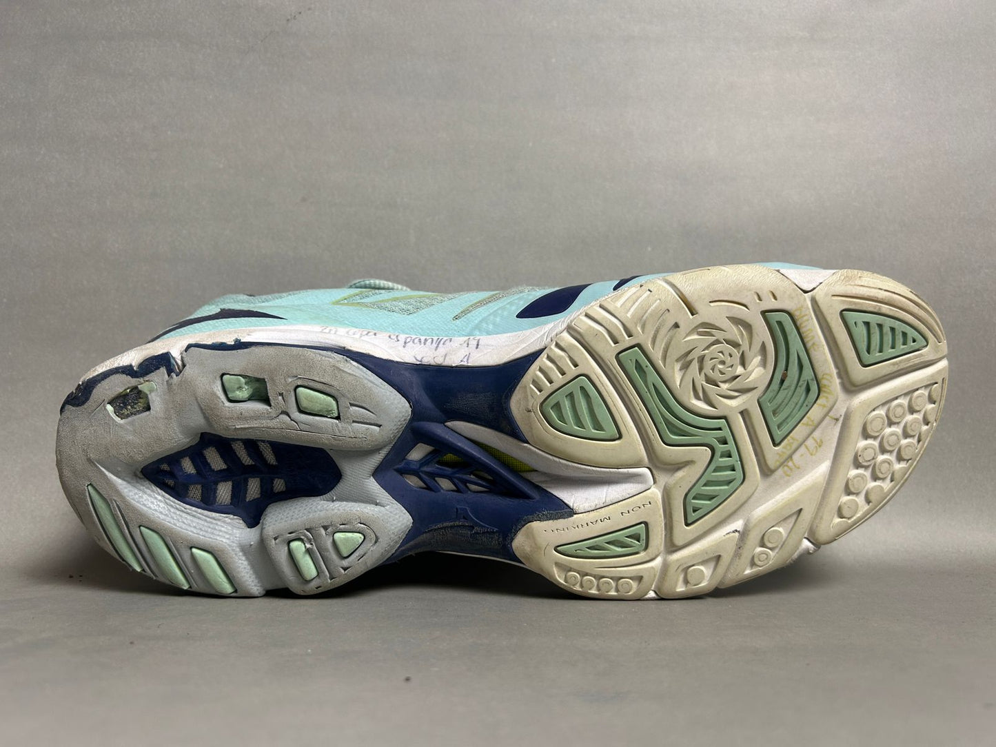 Mizuno Wave Lightining Z5 - EURO 42