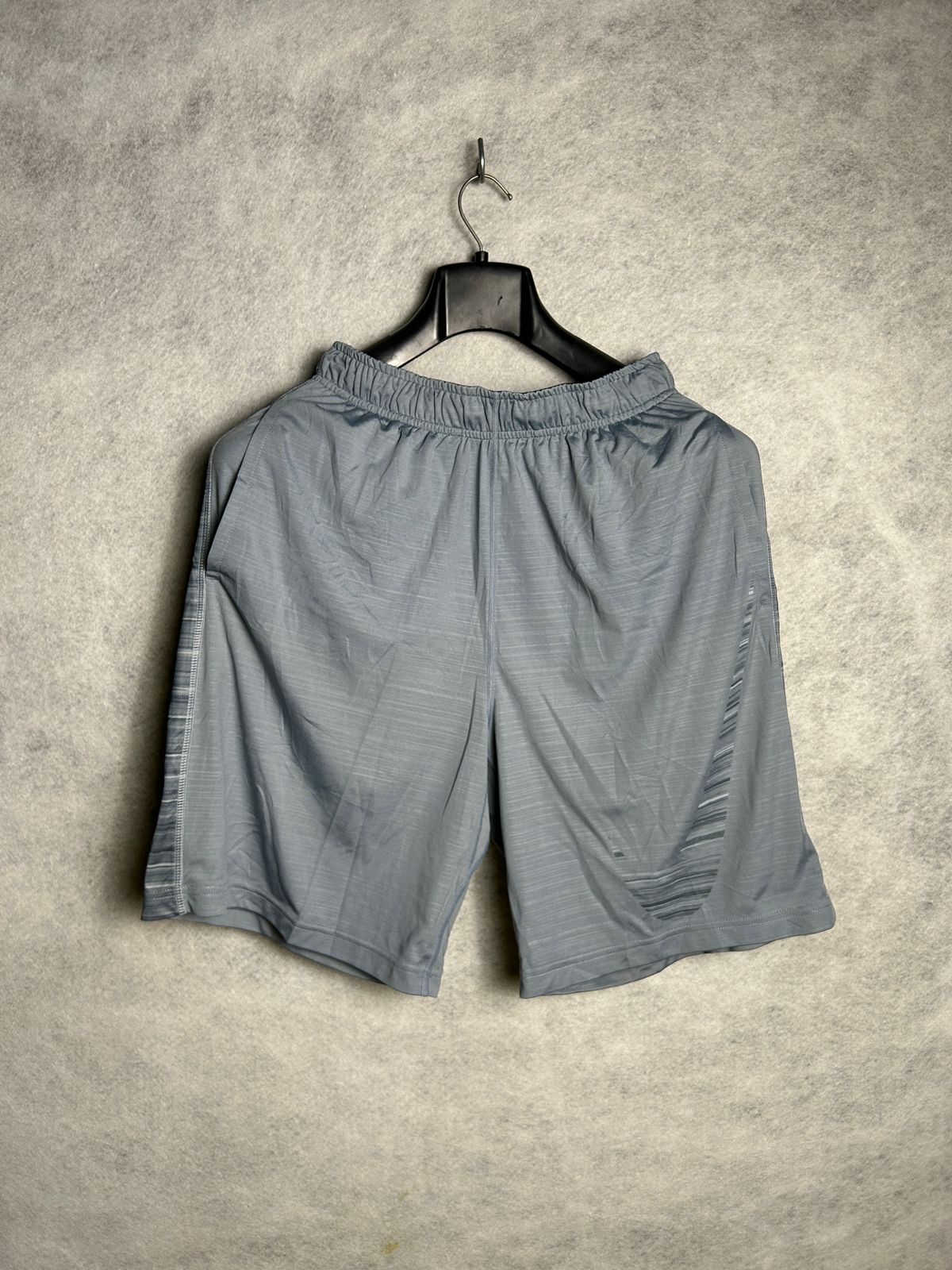 Nike Wolf Gray Short - Medium