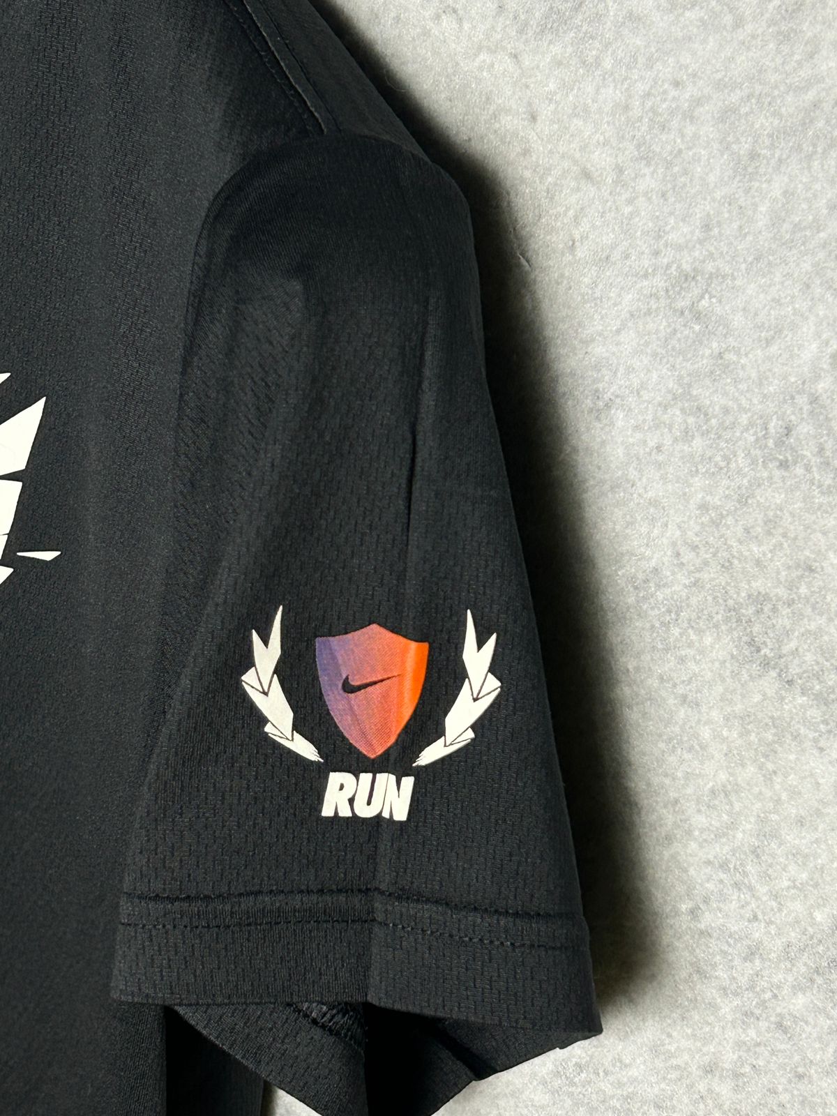 Nike Better World Run Thunder Angle Printed Tee - Medium