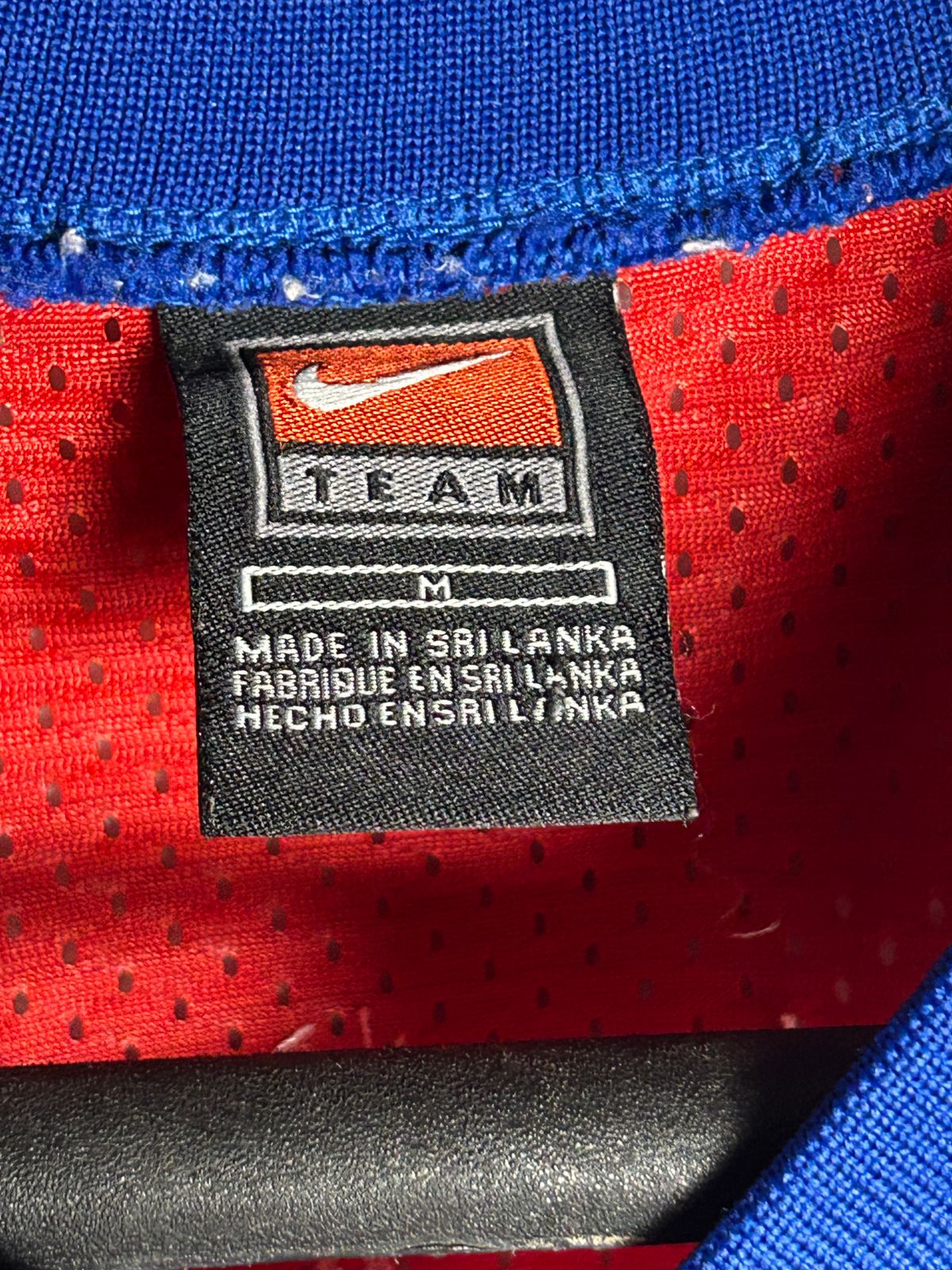 Nike Clipper 24 Logo Sando V Tee - Medium
