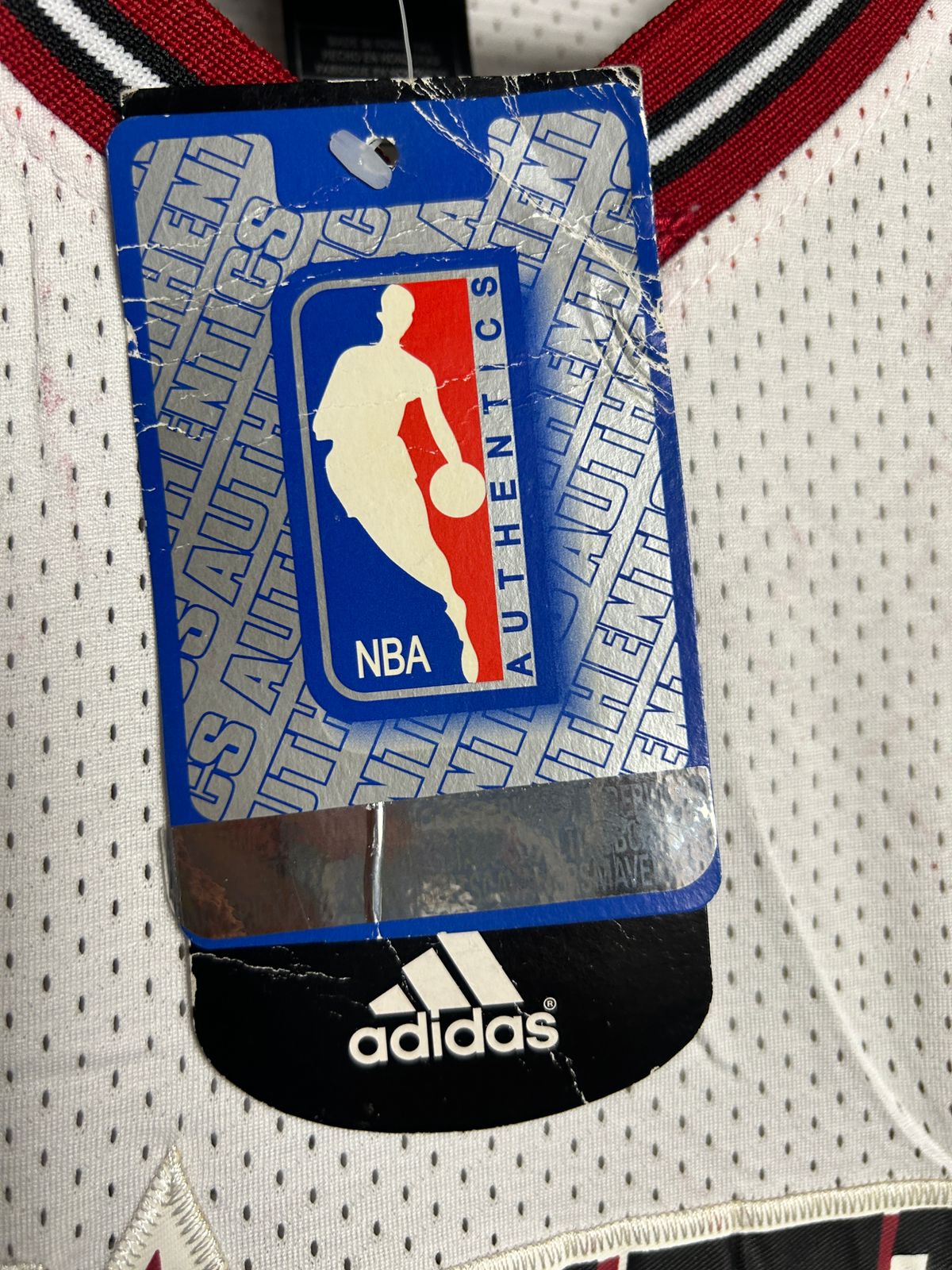 Adidas Sixers 3 Logo Sando V Tee - Medium