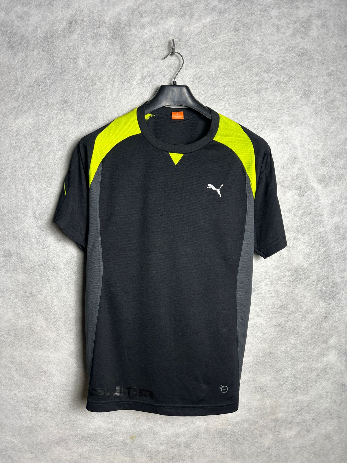 Puma Black Round Neck Tee - Large