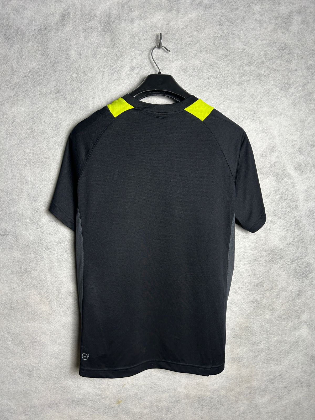 Puma Black Round Neck Tee - Large
