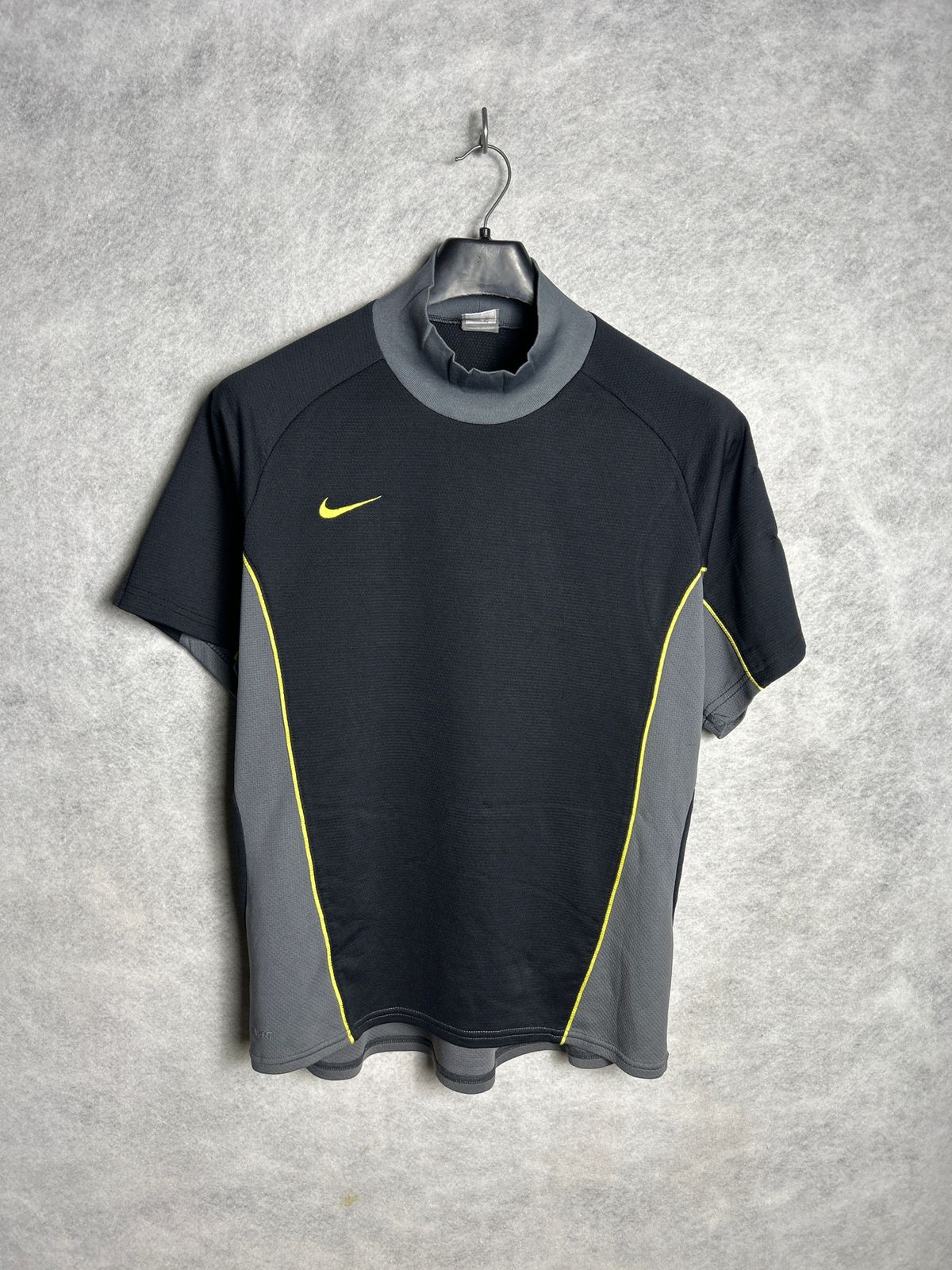 Nike Fit Dry Black Round High Neck Tee - Large
