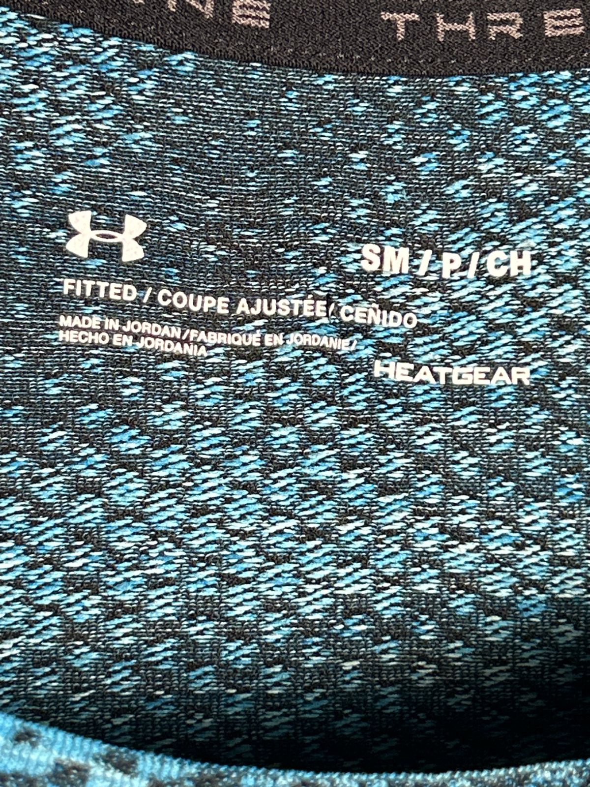 Under Armour Fitted Heat Gear Round Neck - Small