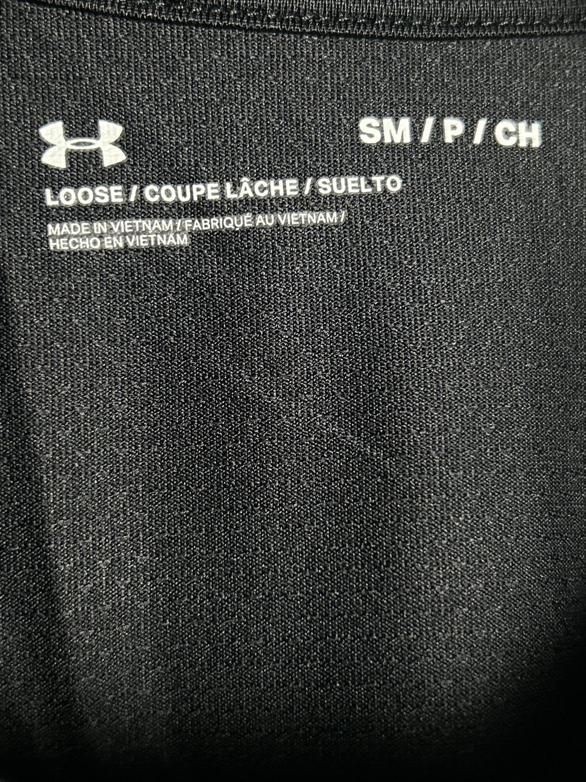 Under Armour Loose BlackRound Neck - Small