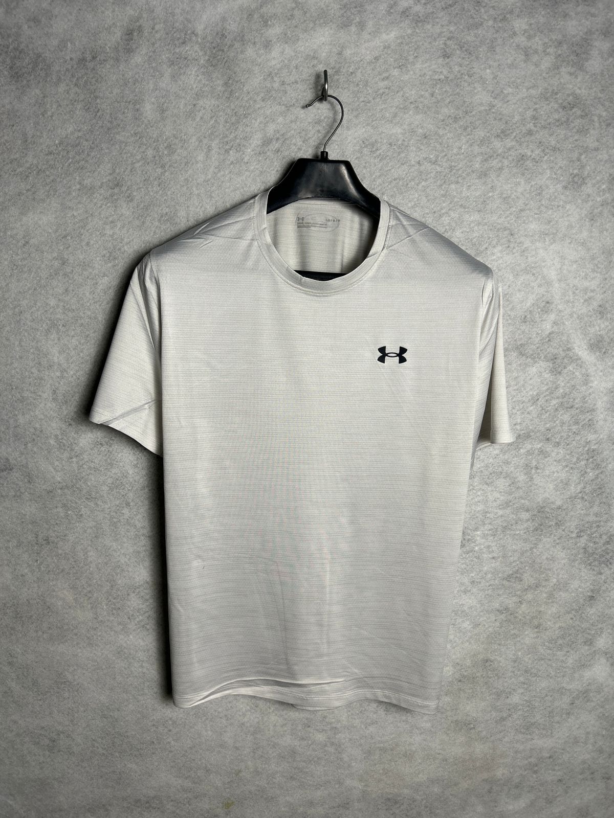 Under Armour Smokey Grey Round Neck - Large