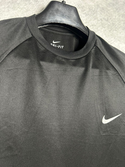 Nike Black Round Neck - Large