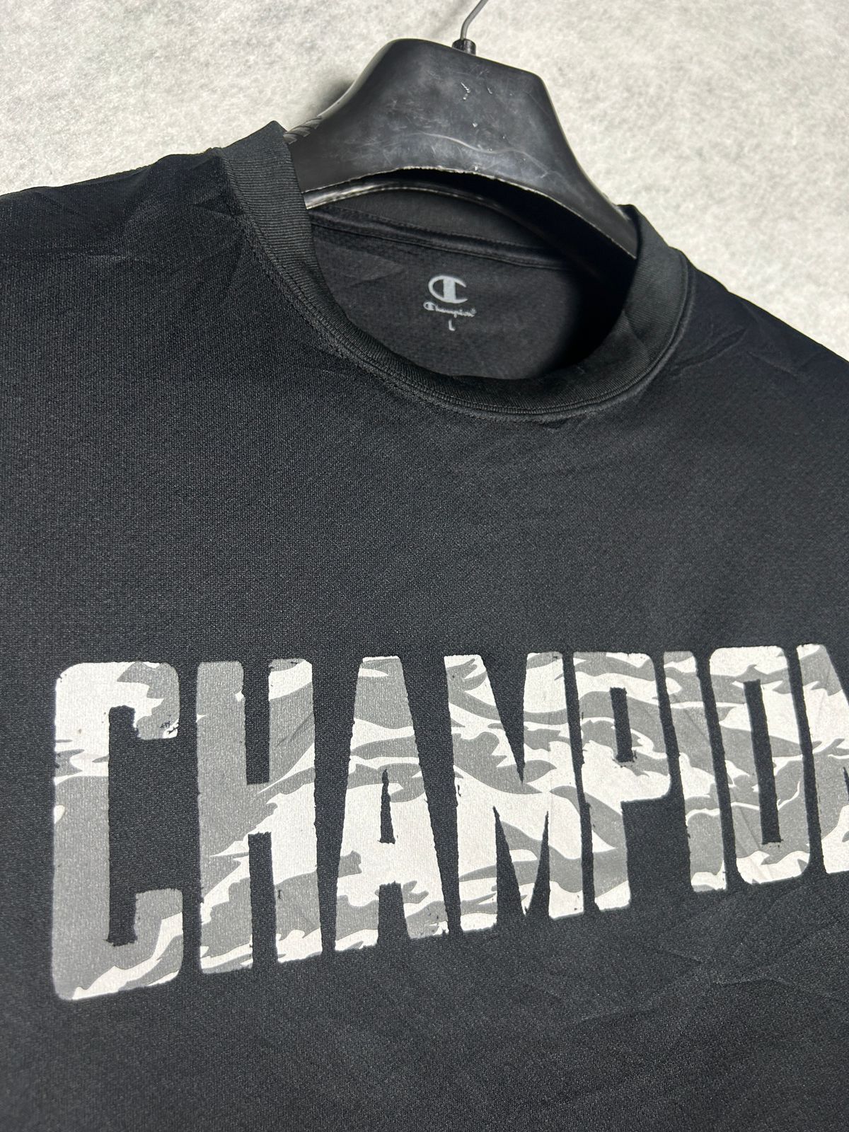 Champion Black Dry Fit Round Neck - Large