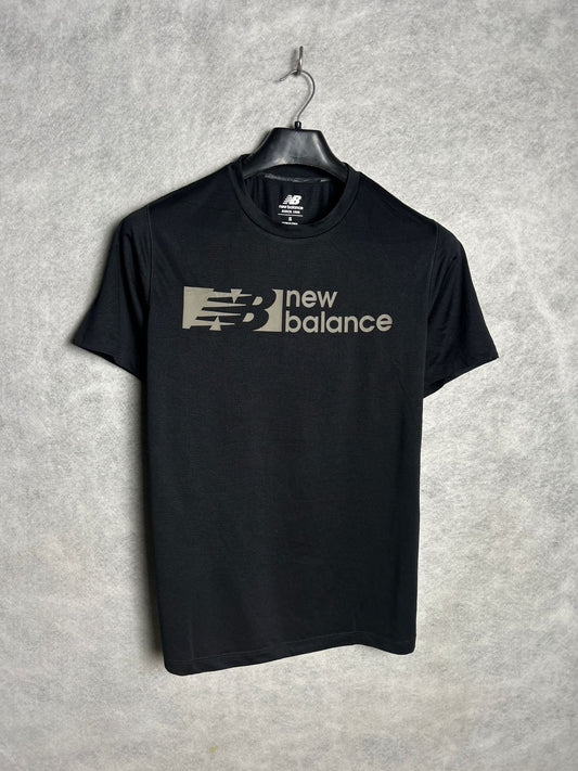 New Balance Black Round Neck - Small