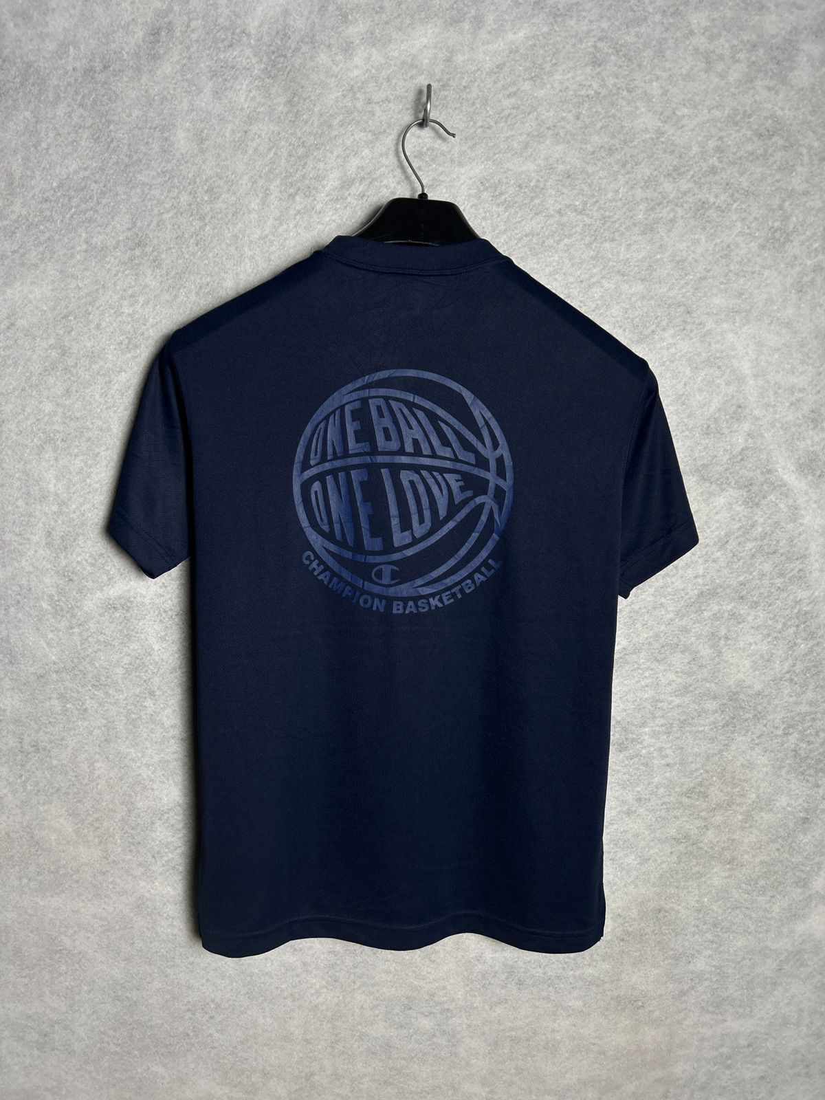 Champion Codorless Basket Ball  Round Tee - Medium