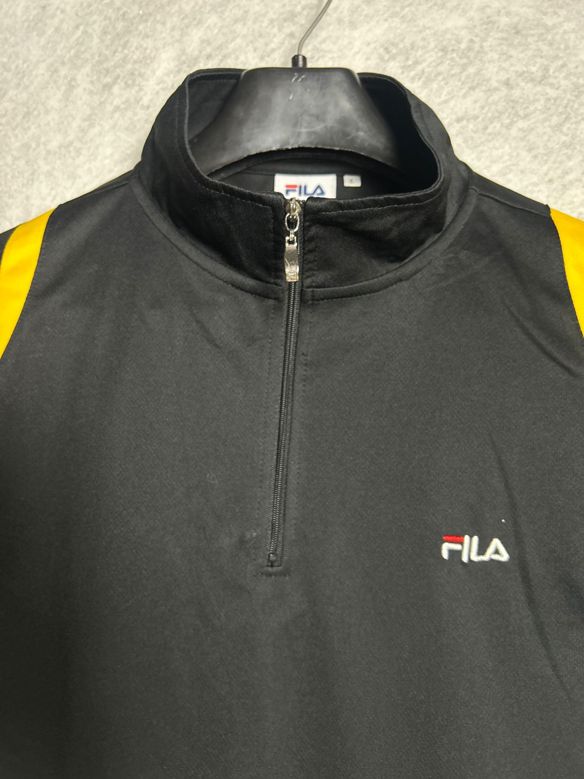 Fila Black Qtr Zip - Large