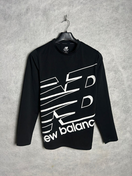 New Balance Black Full Sleeves Round Neck - Small