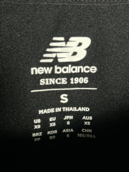 New Balance Black Full Sleeves Round Neck - Small