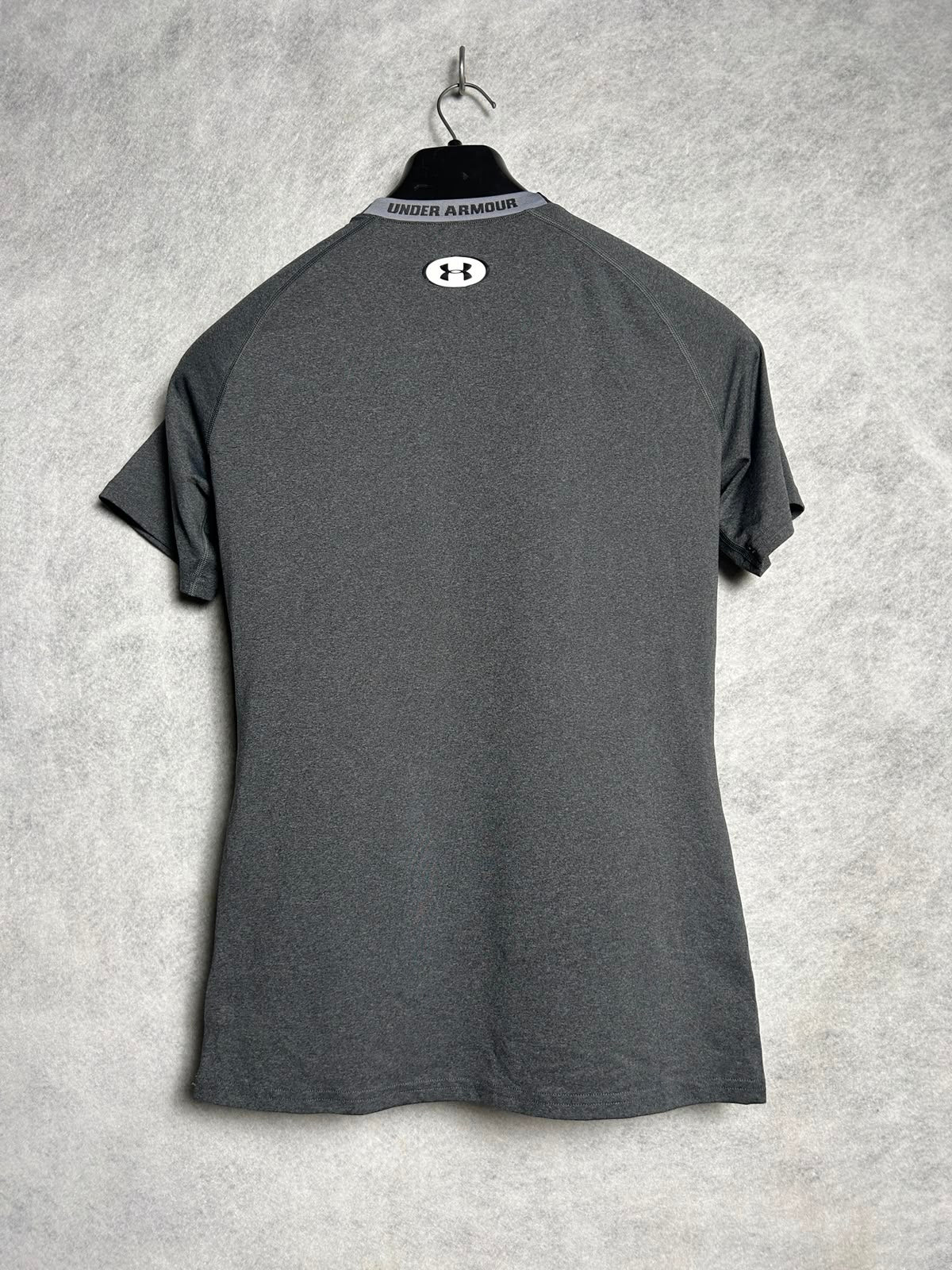 Under Armour Gray Round Neck Heat Gear - XL