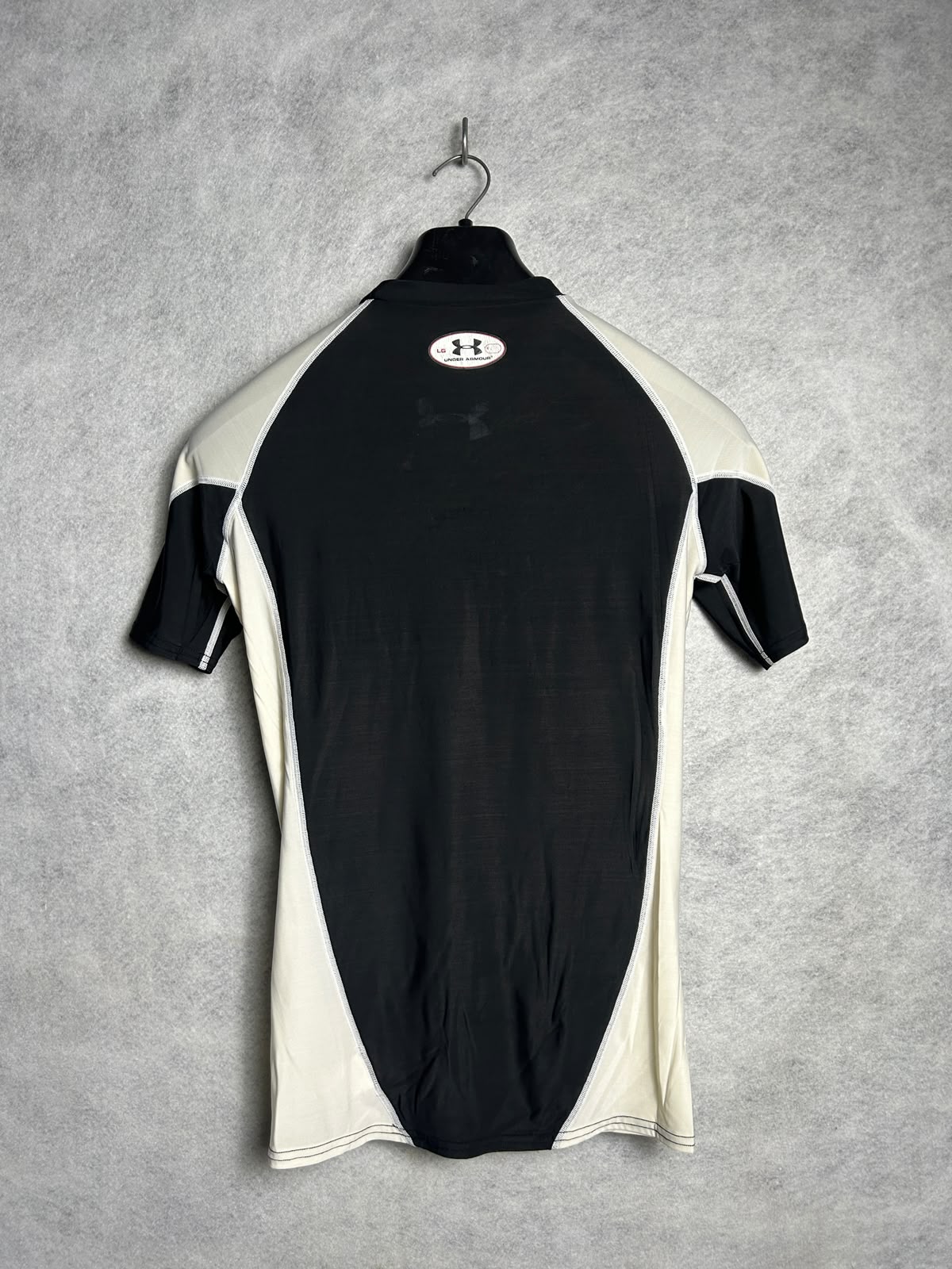 Under Armour Compression Black & Cream Round Neck - XXL
