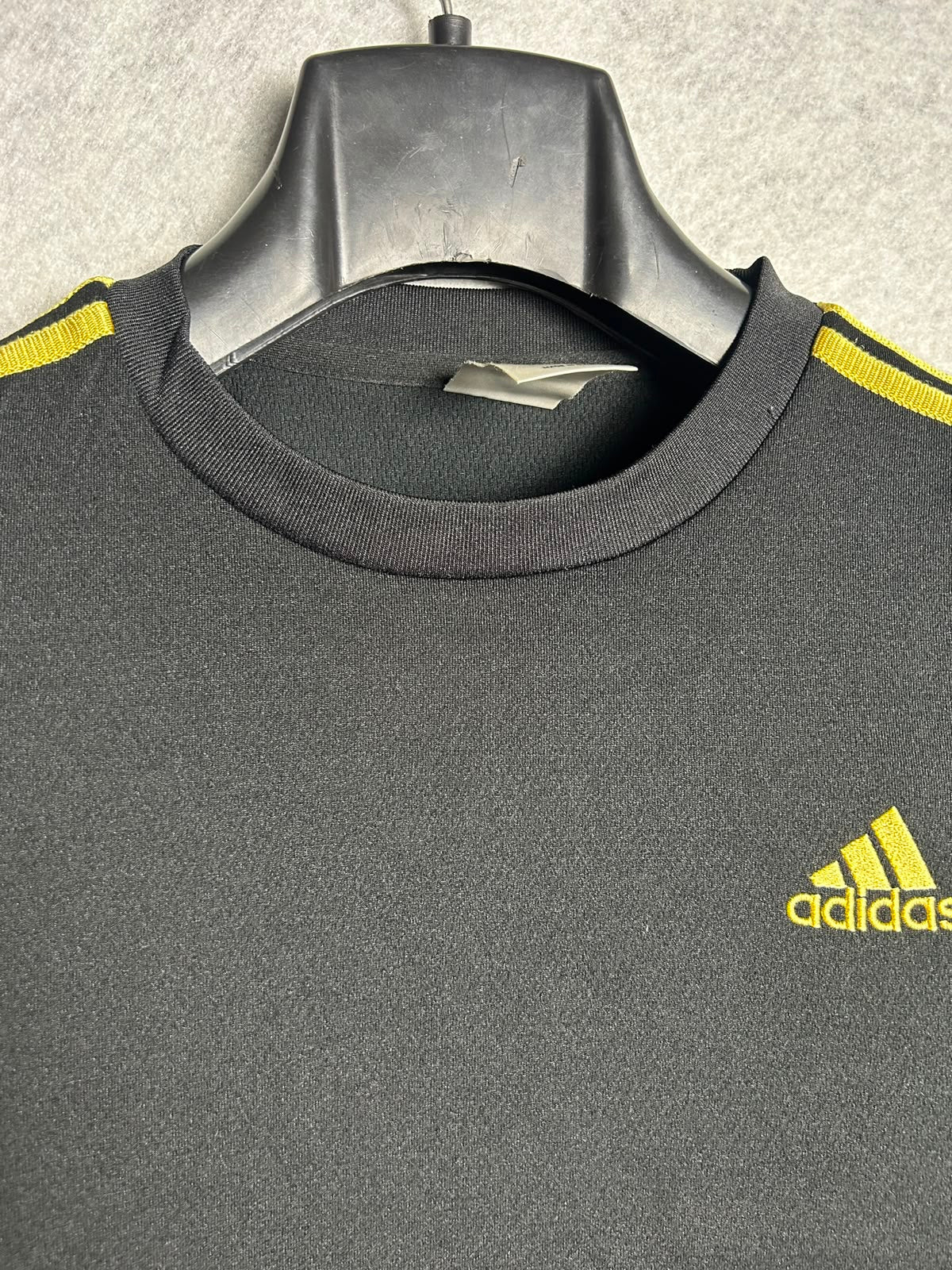 Adidas Black Dry Fit Round Neck - Large