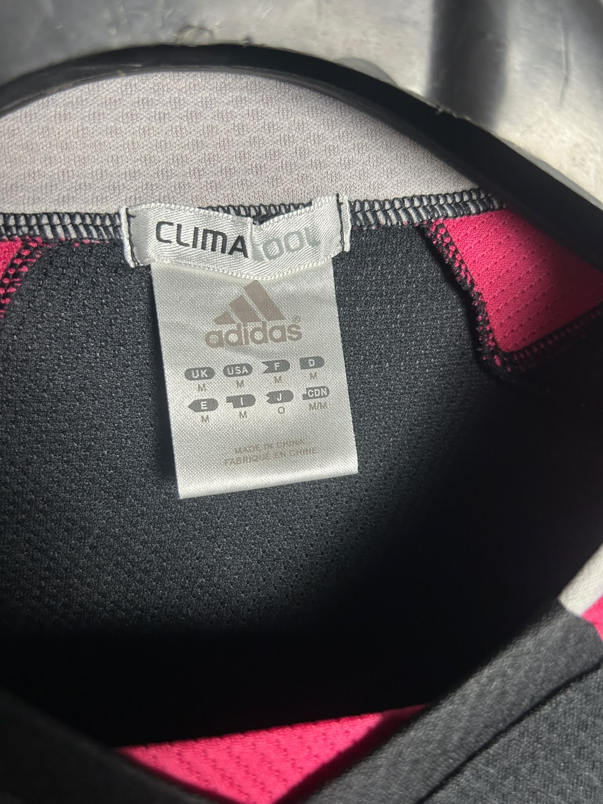 Adidas clima Cool Fitted V Neck Tee - Medium