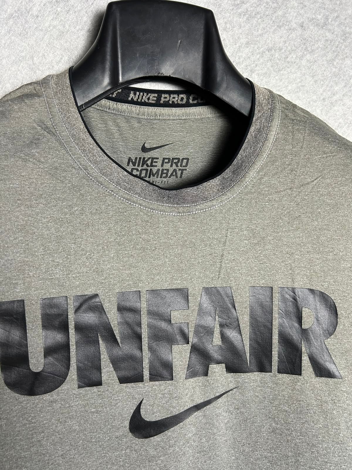 Nike Pro Combat Fitted Dry Fit Round Neck - Large