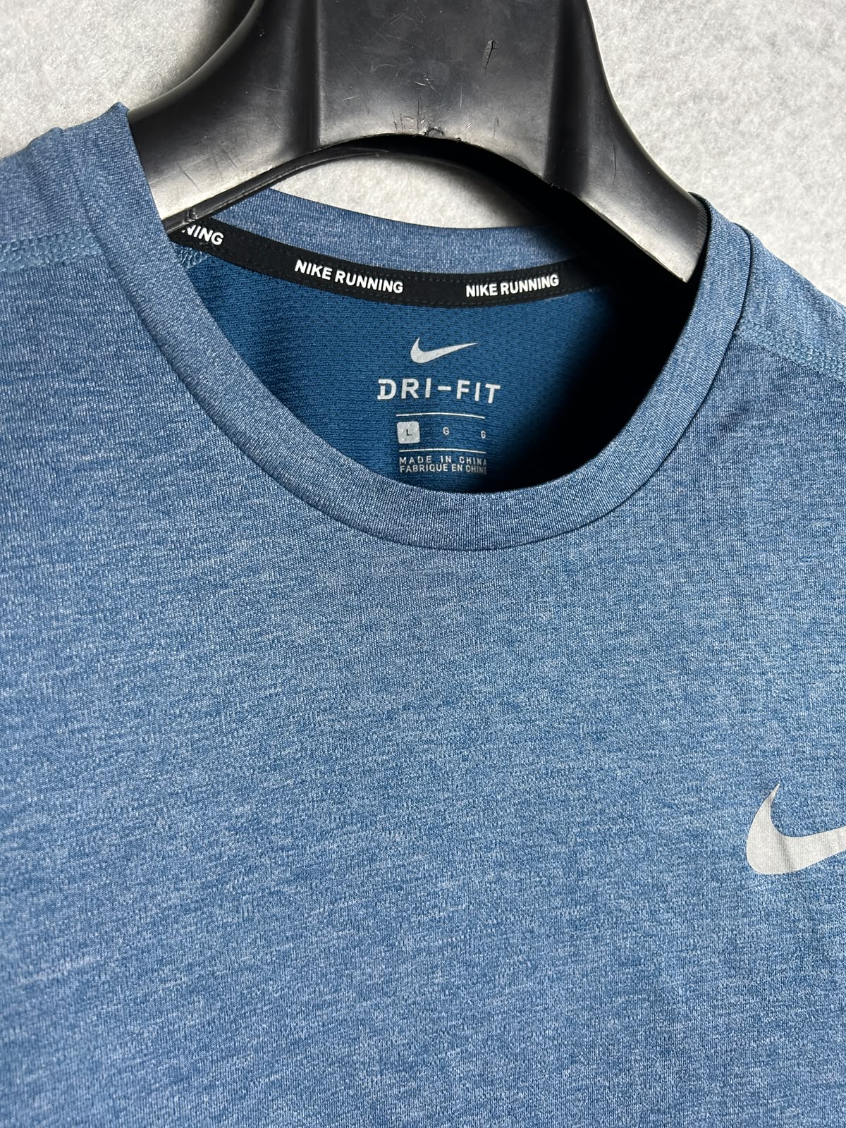 Nike Running Blue Dry Fit Round Neck - Large