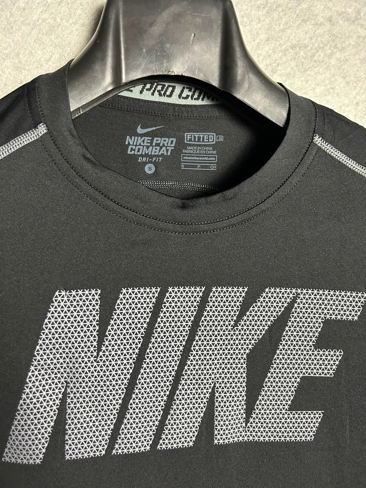 Nike Pro Combat Black Round Neck - Small