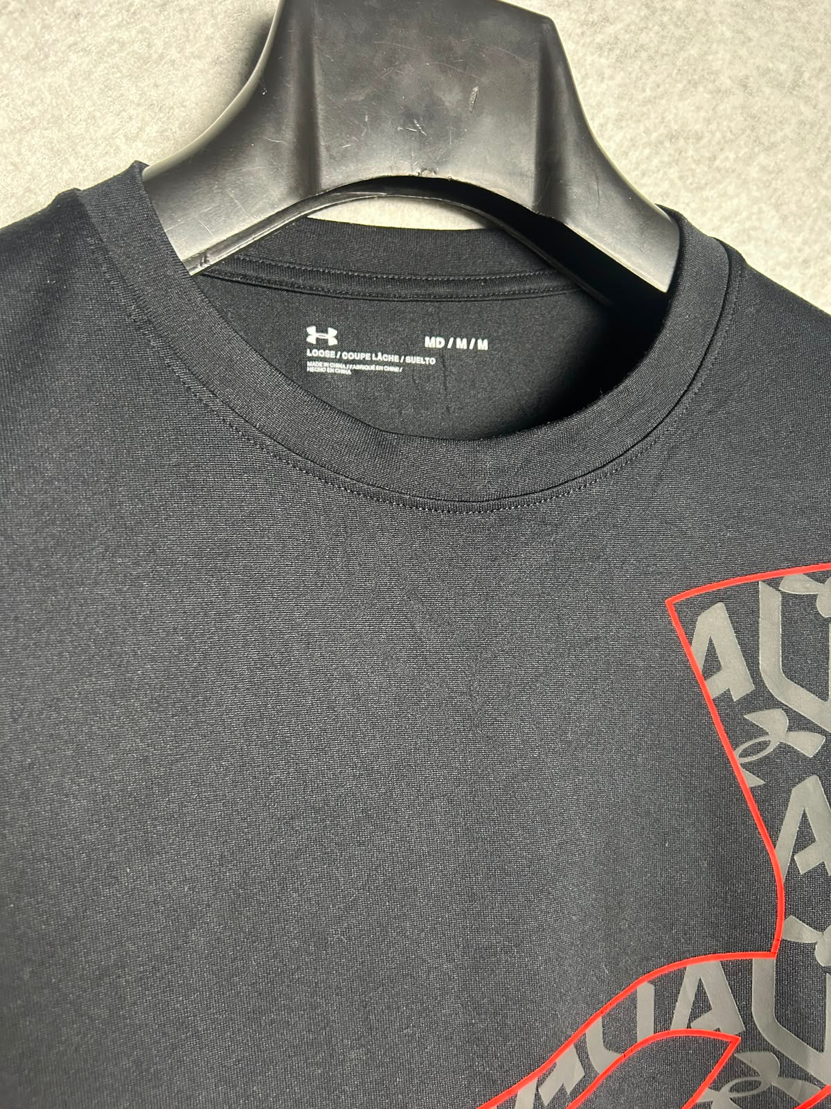 Under Armour Loose Red Big Logo Round Neck Tee - Medium