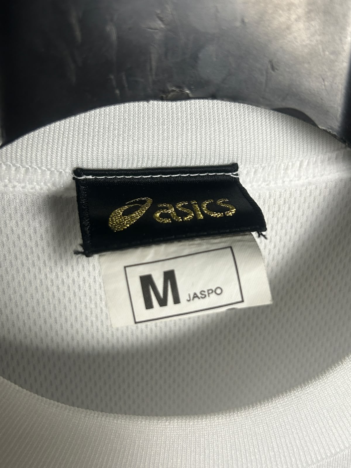 Asics White Round Neck Tee - Medium