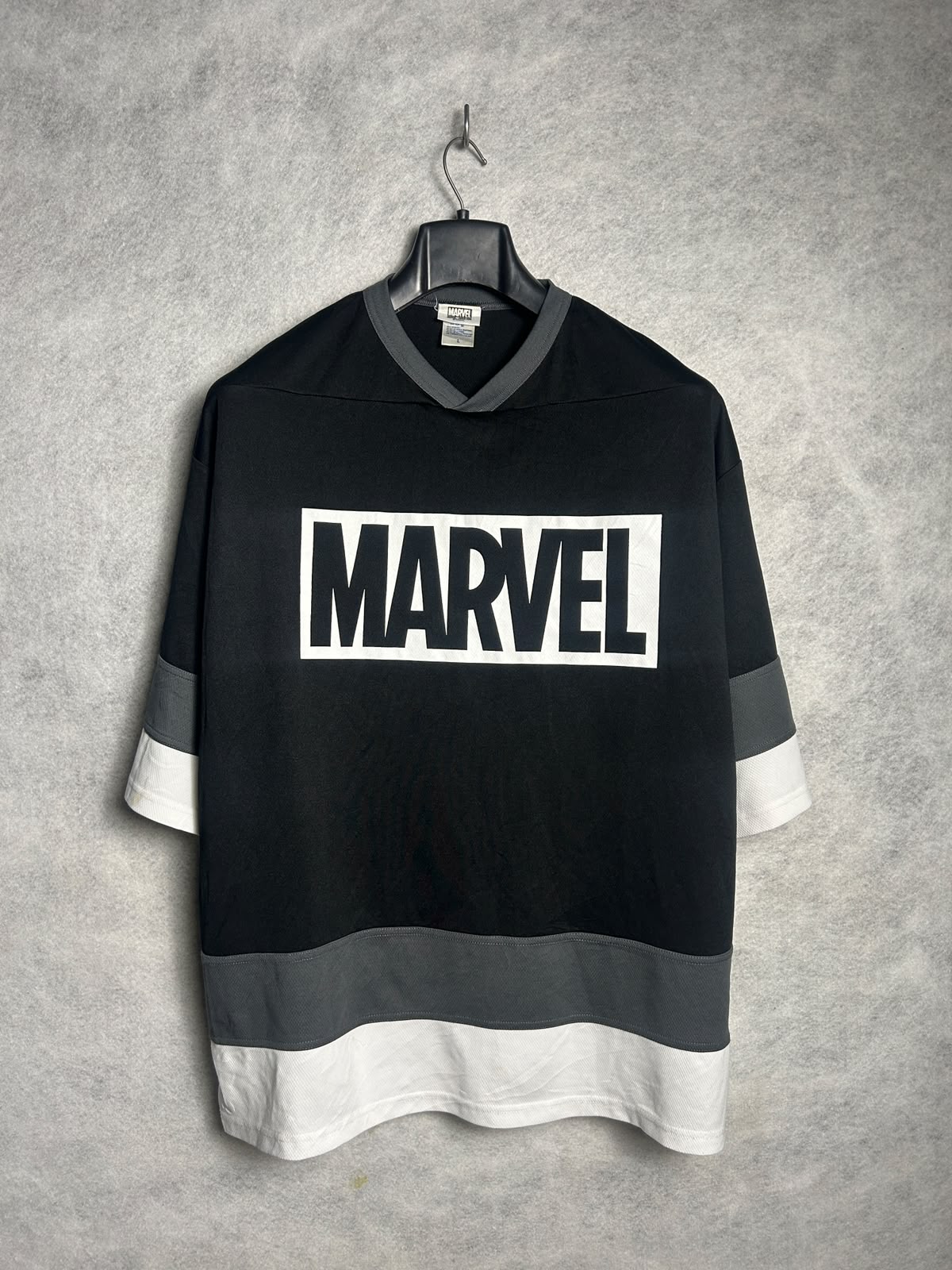 Marvel Kangol Sport V Neck - Large