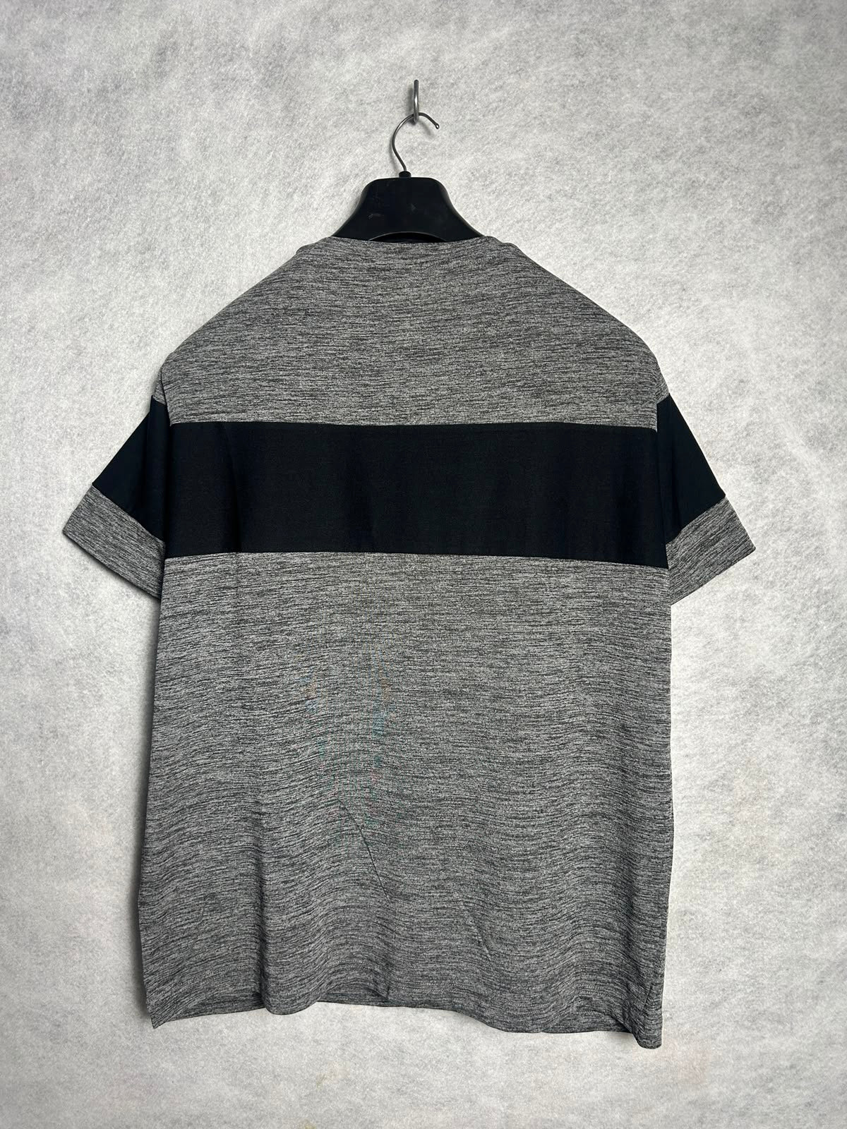 Fila Gray & Black Round Tee - XL
