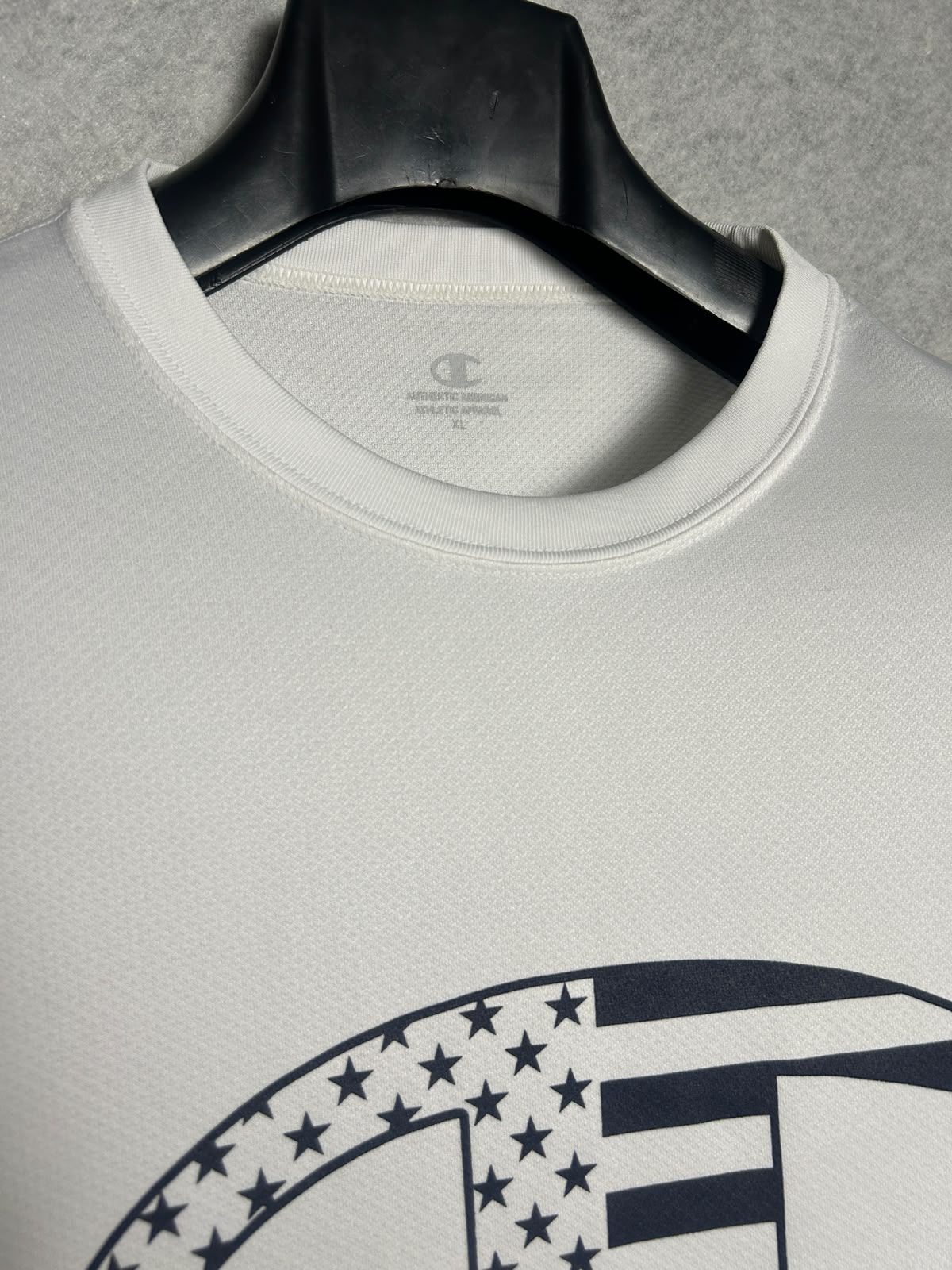 Champion White Big Logo Round Neck - XL