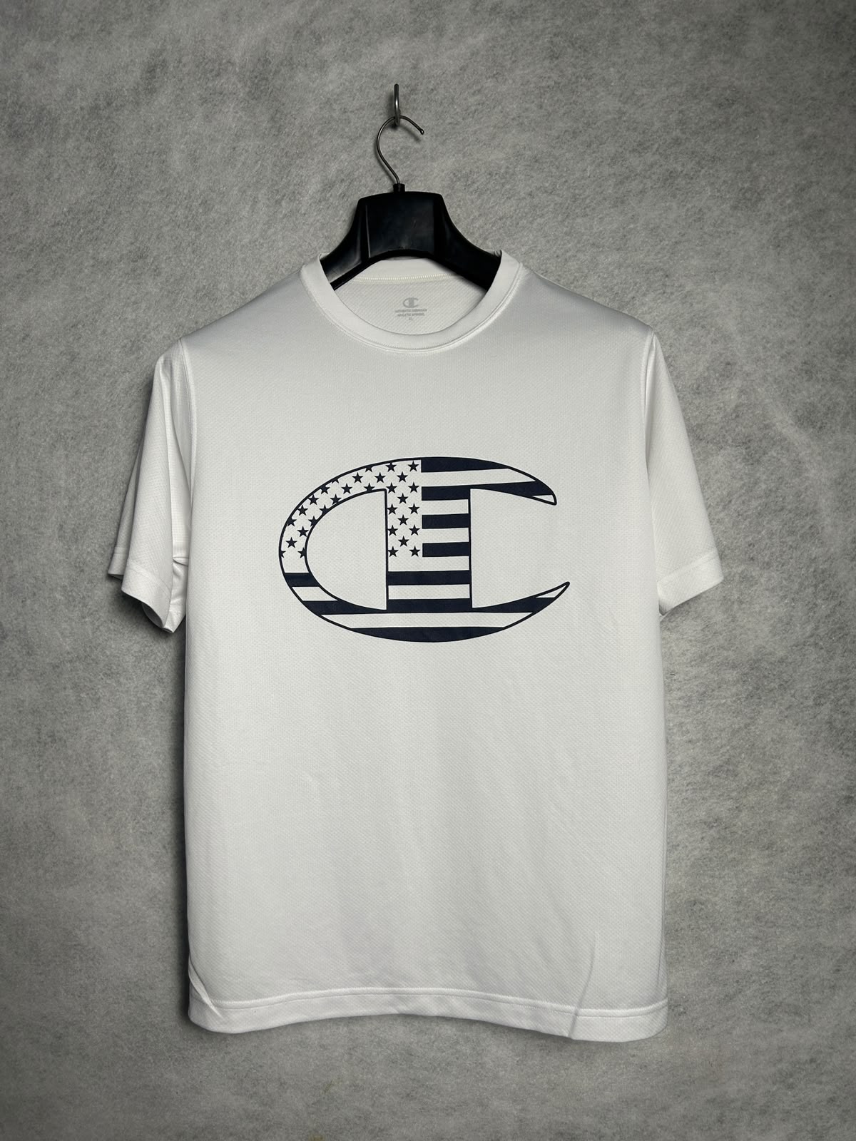 Champion White Big Logo Round Neck - XL
