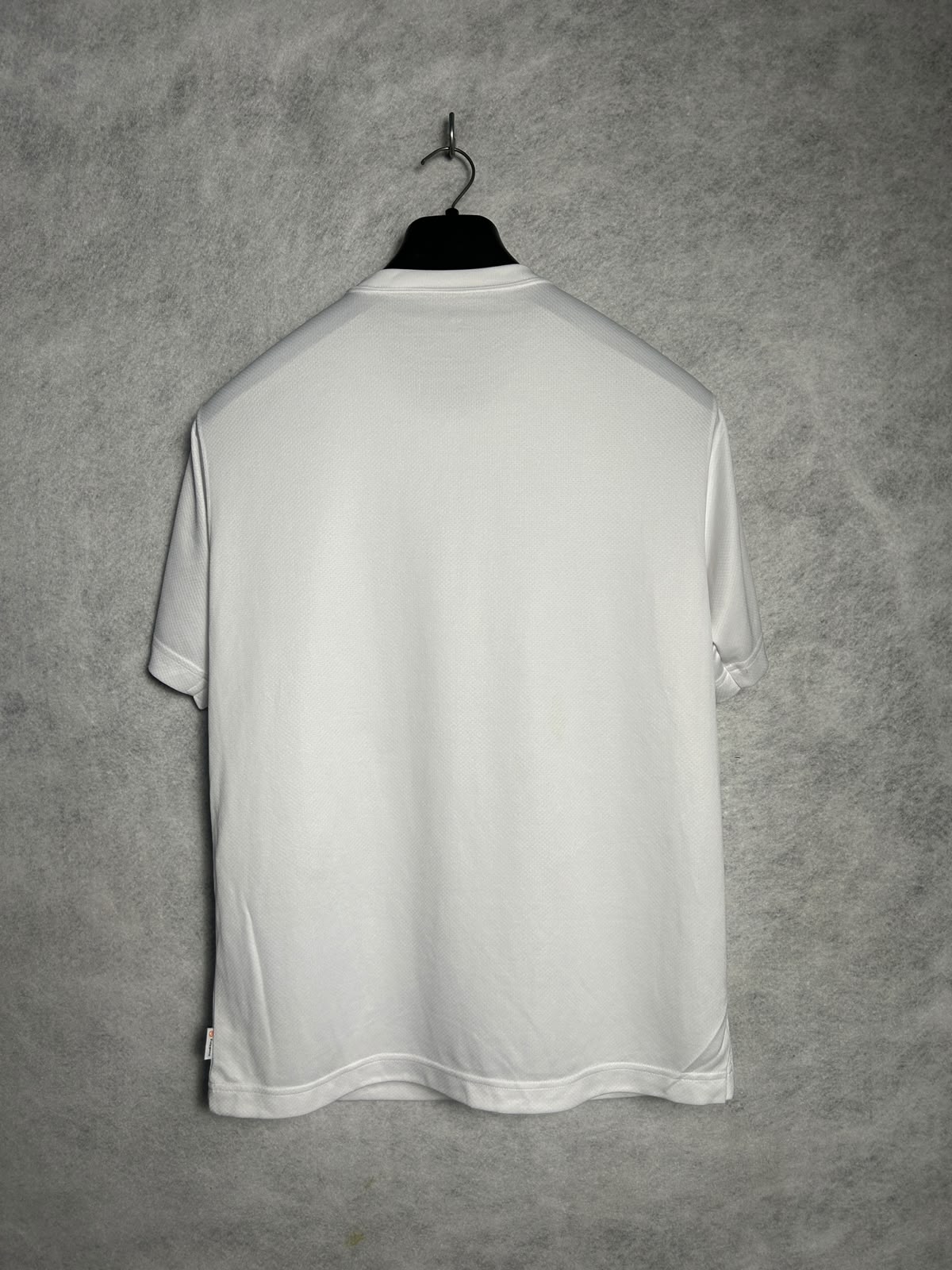 Champion White Big Logo Round Neck - XL